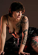 Kinky tough girl michelle aston in exciting boots
