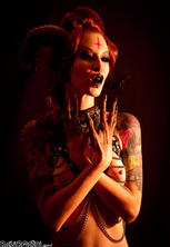 Devilishly dark gothic fantasy razor candi
